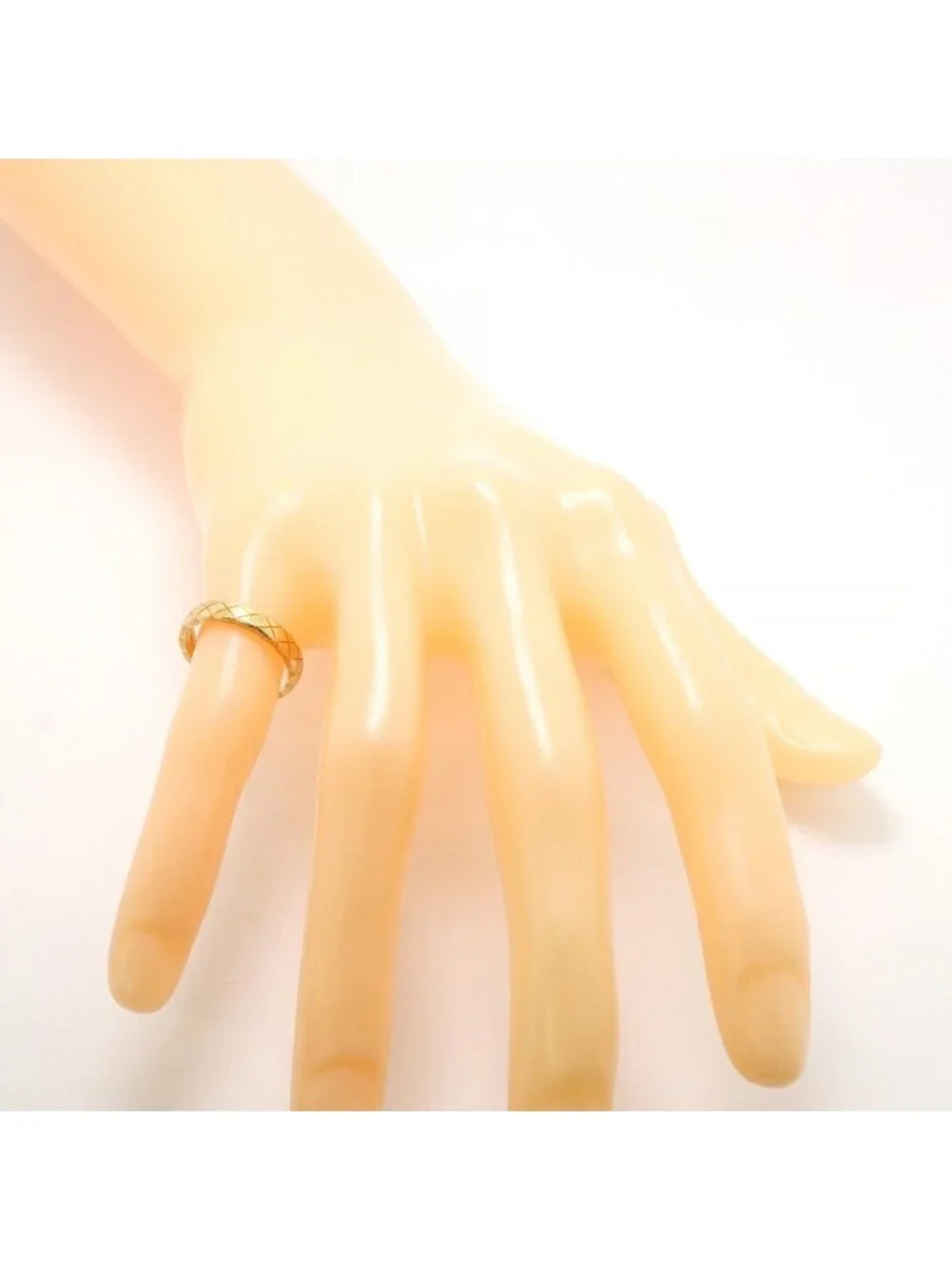 Chanel Ring Coco Crush 18k Yellow Gold